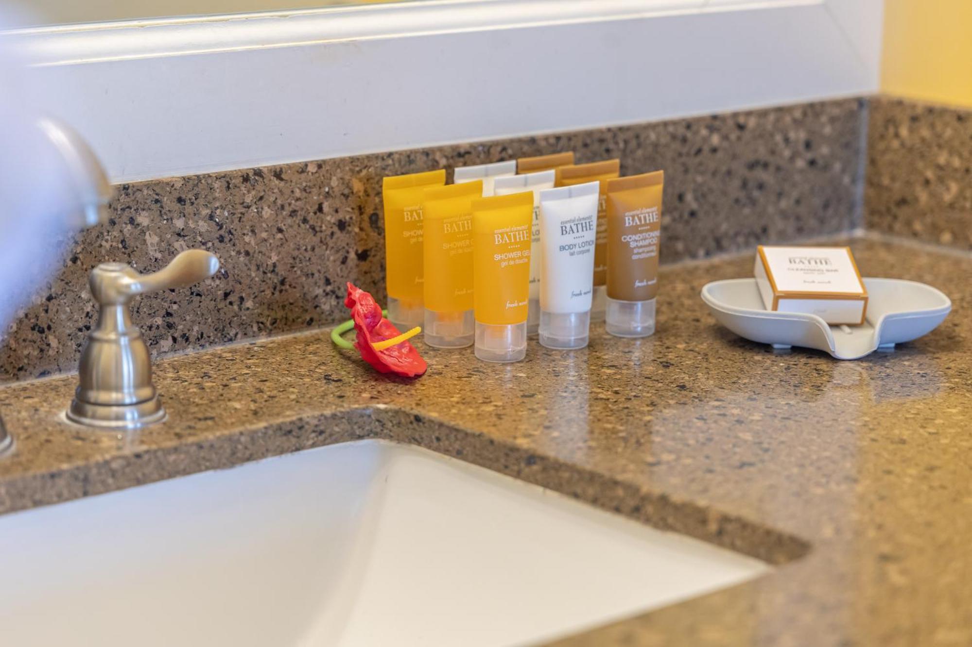 Beautiful 1Br, Steps To Waikiki Beach And Parking Honolulu Bagian luar foto