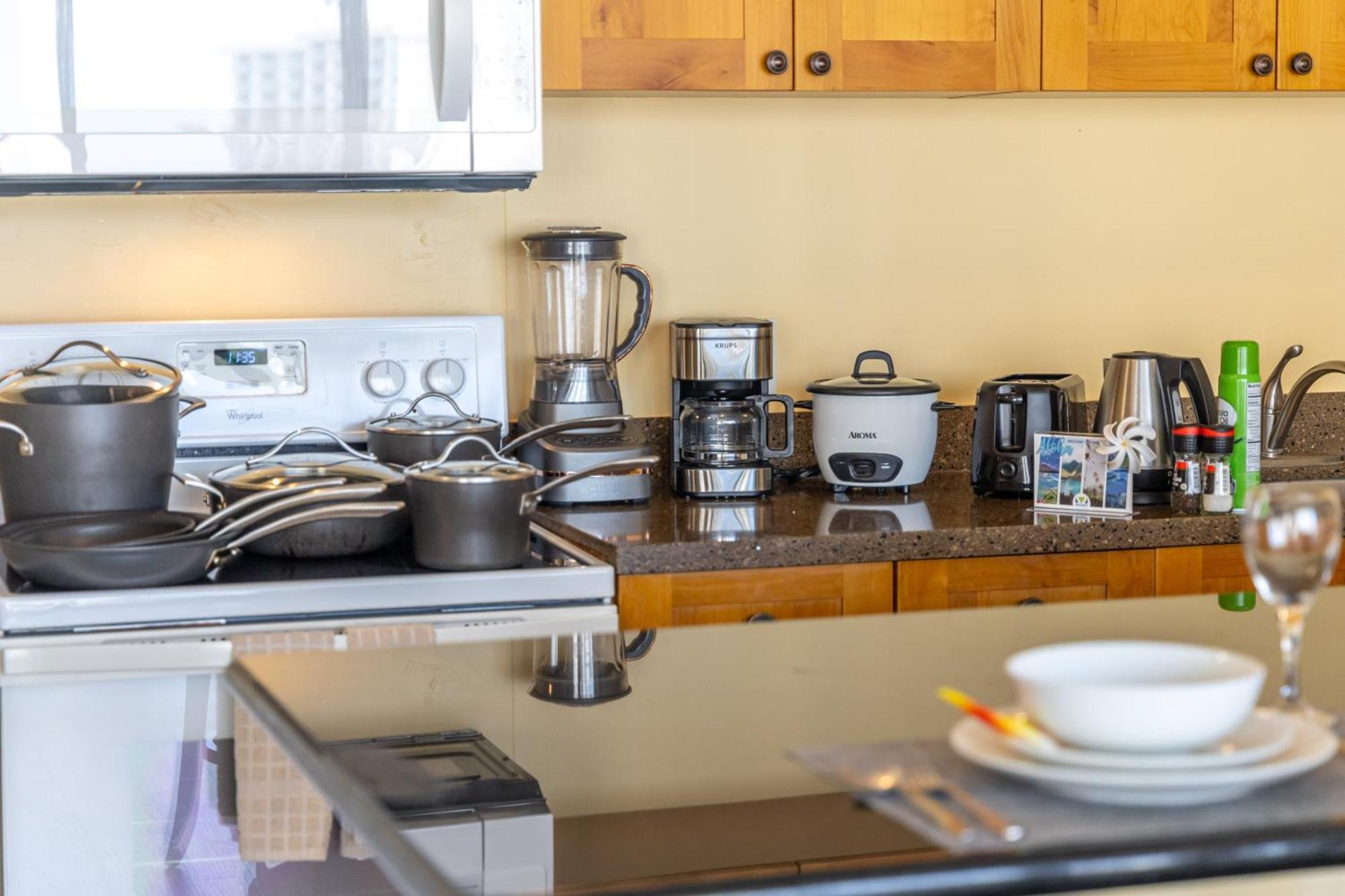 Beautiful 1Br, Steps To Waikiki Beach And Parking Honolulu Bagian luar foto