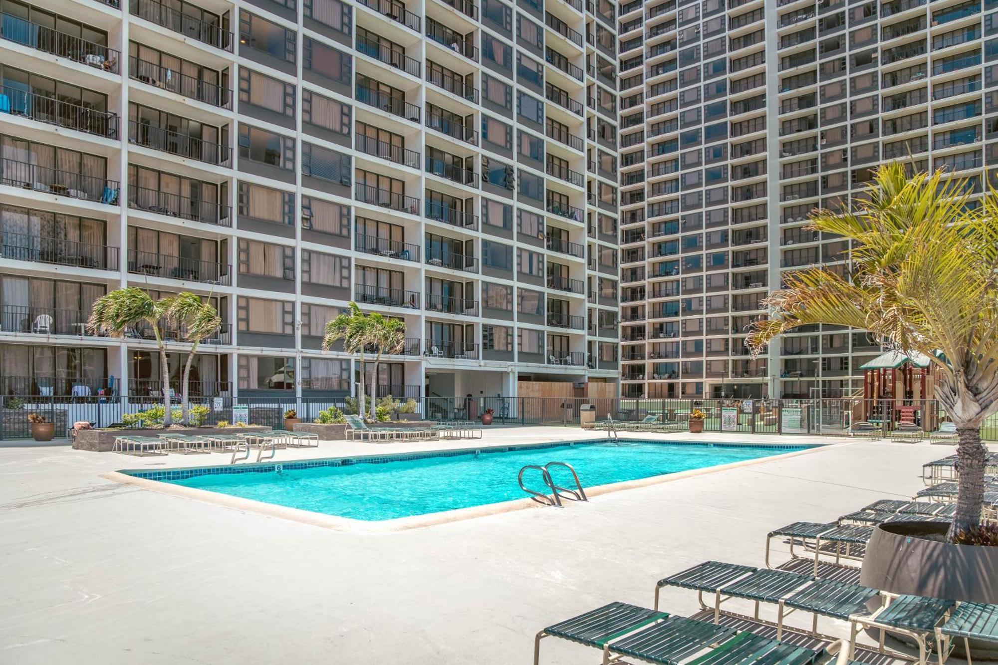 Beautiful 1Br, Steps To Waikiki Beach And Parking Honolulu Bagian luar foto
