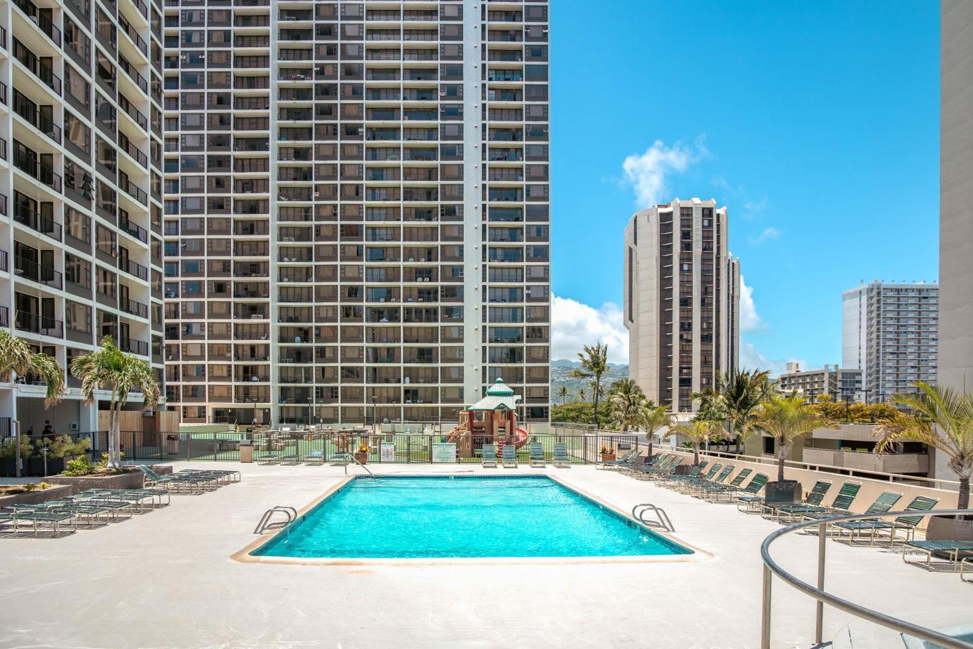Beautiful 1Br, Steps To Waikiki Beach And Parking Honolulu Bagian luar foto